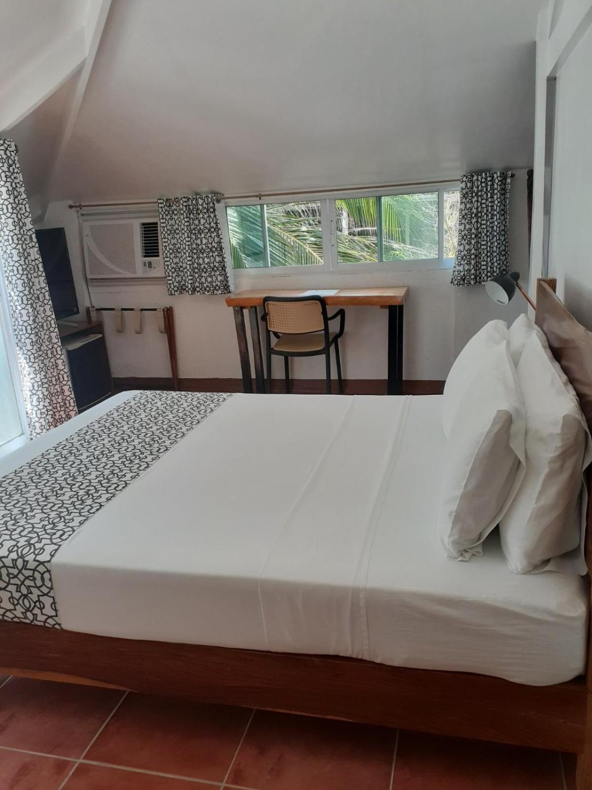 Bluewaves Beach House Balabag  Экстерьер фото