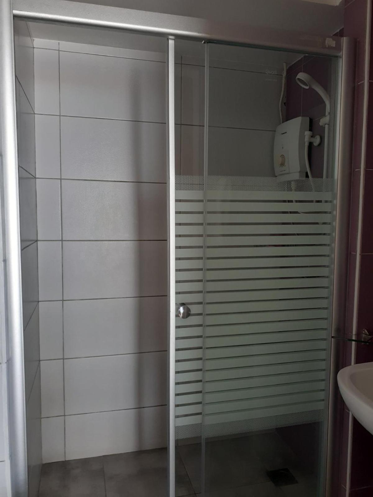 Bluewaves Beach House Balabag  Экстерьер фото