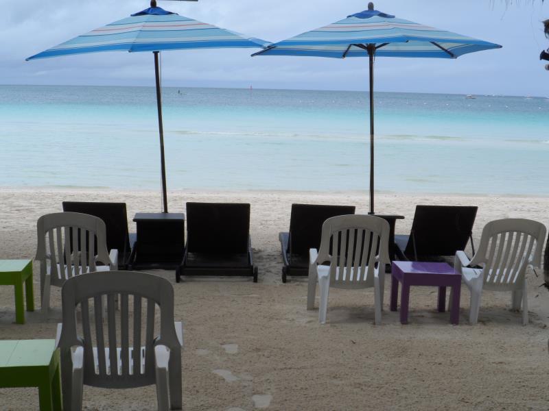 Bluewaves Beach House Balabag  Экстерьер фото