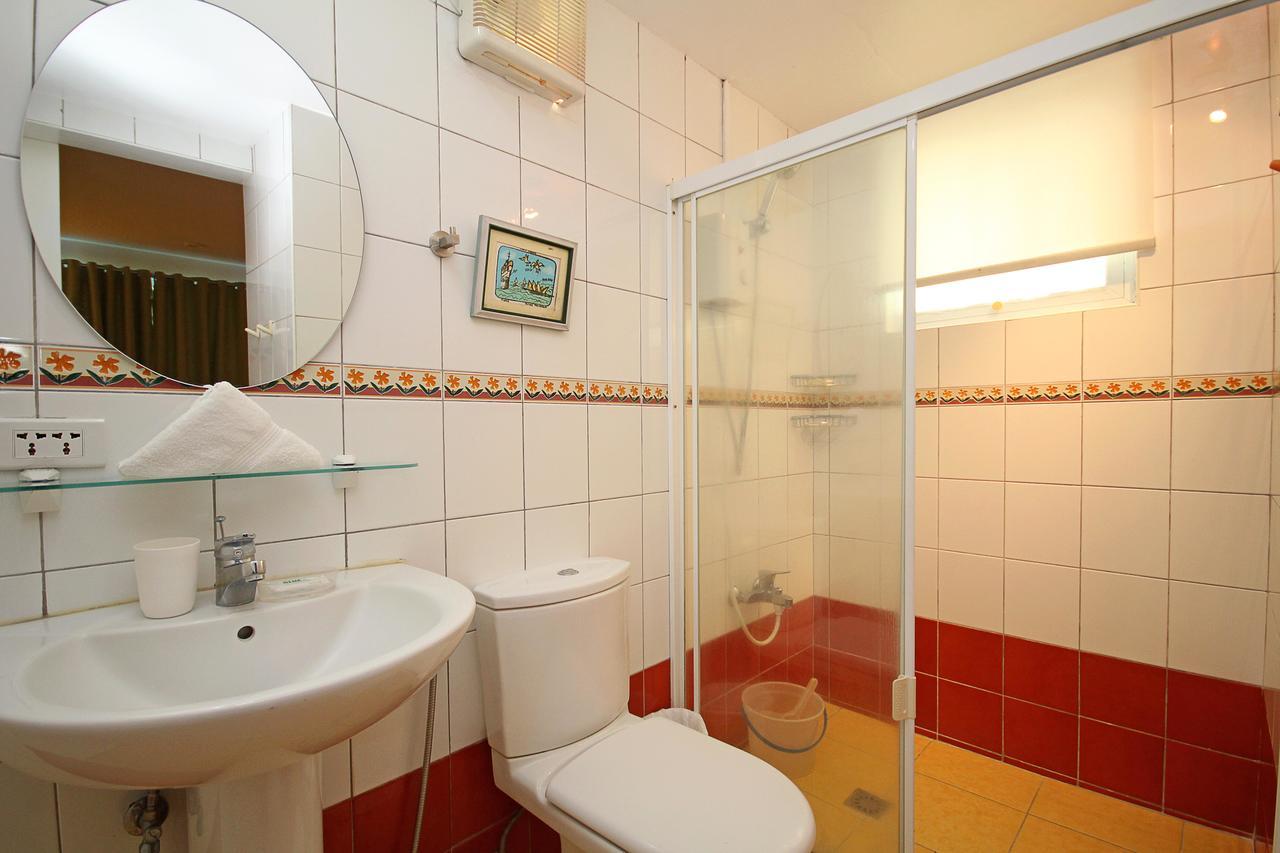 Bluewaves Beach House Balabag  Экстерьер фото